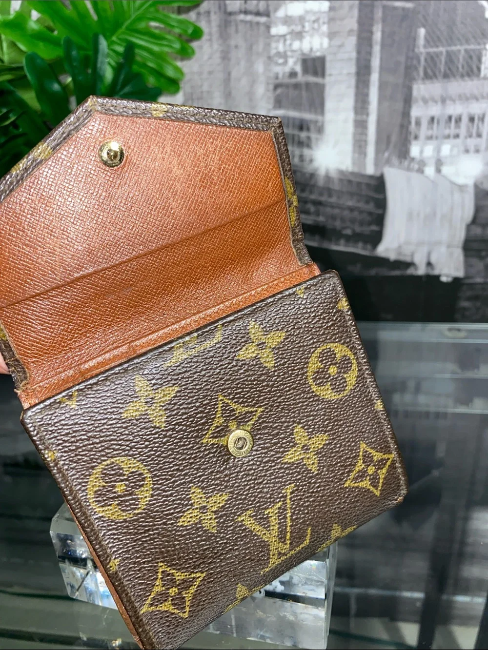 Authentic Vintage Louis Vuitton Monogram Elise Envelope Flap Closure Wallet